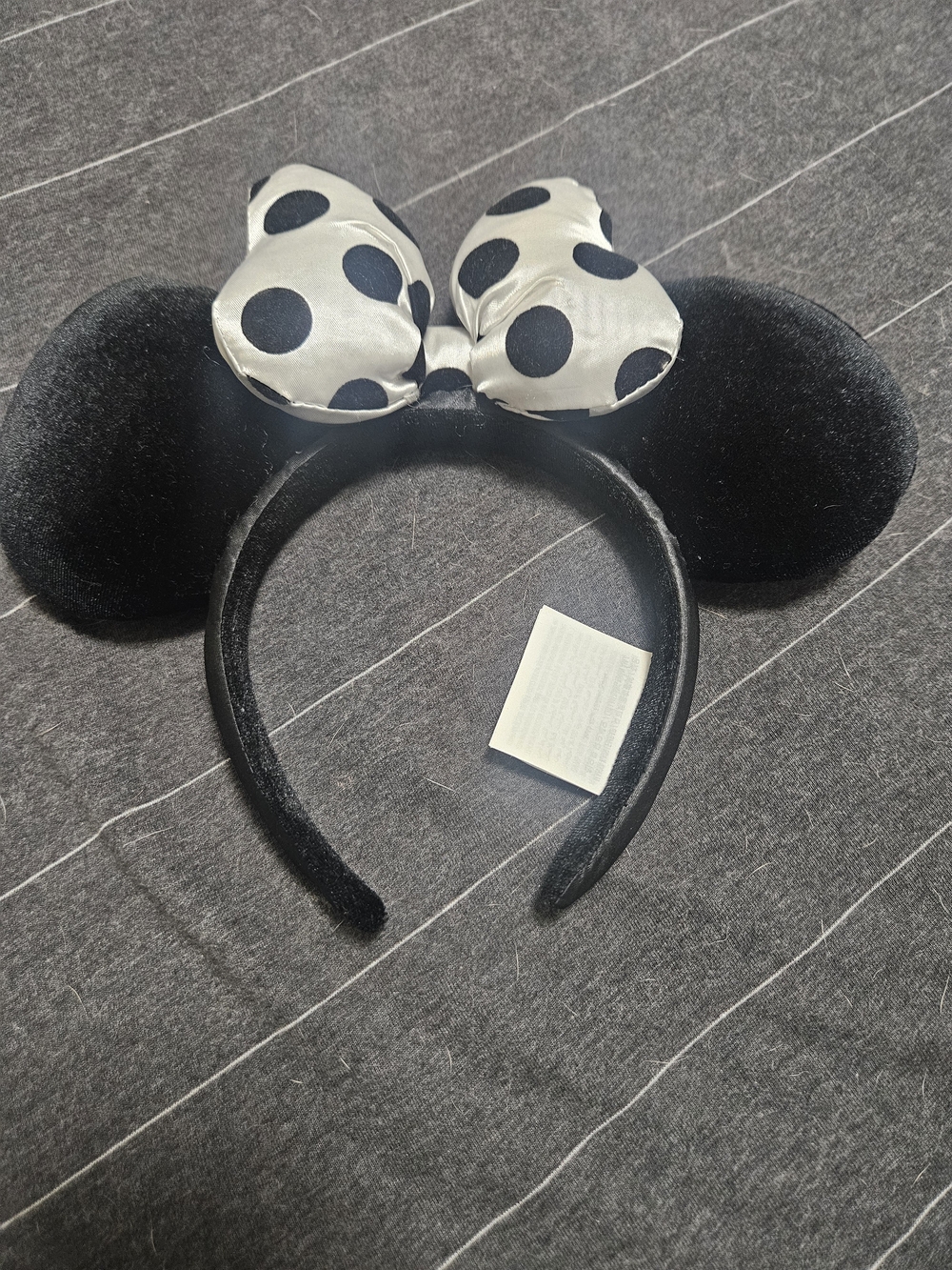 Disney Black Minnie Ears Headband with White Polka Dot Bow - Picture 4 of 4
